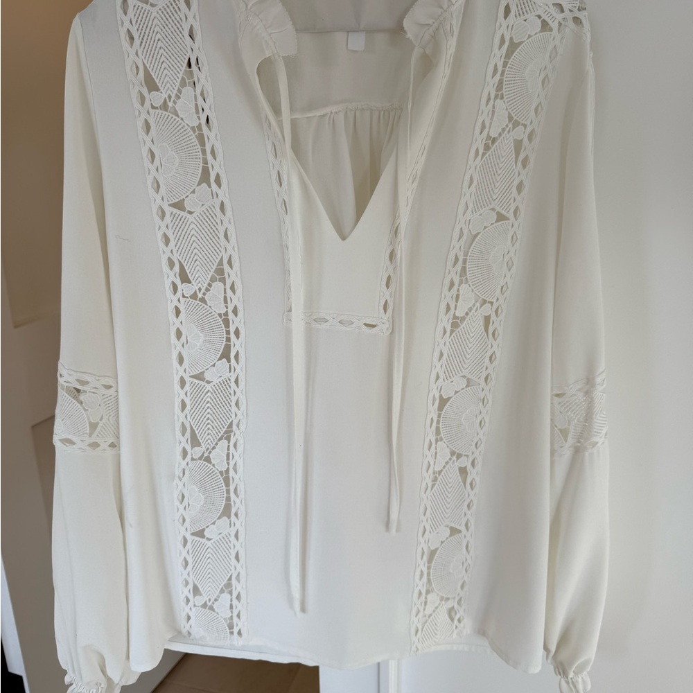 Elegant White Lace Women's Top